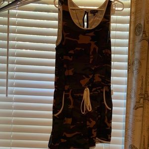Like new peachy girl size l/xl jumpsuit camo